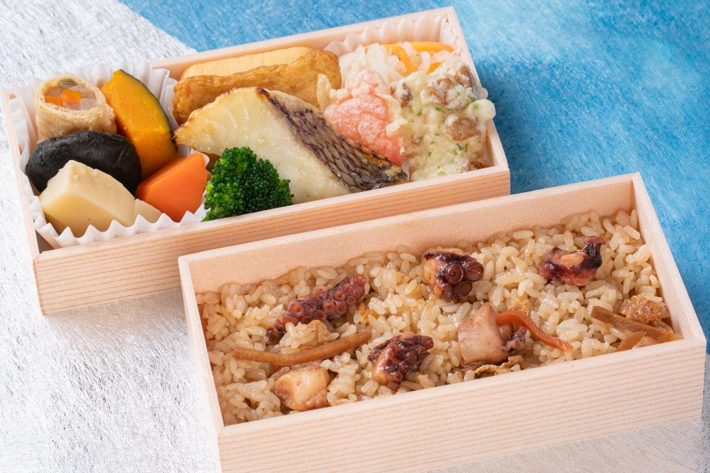 瀬戸内産鯛の西京焼きとたこめし弁当 1,780円(税込)